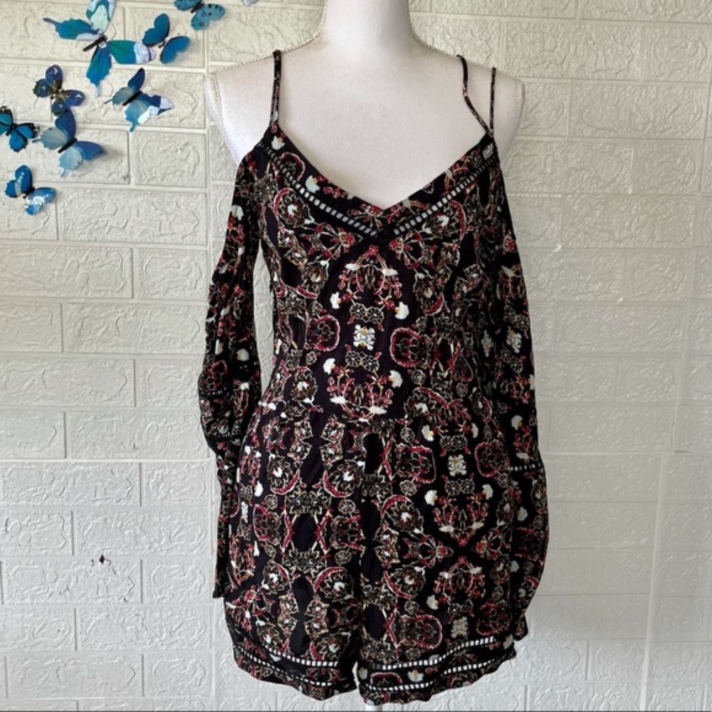 Kendall & Kylie floral long sleeve romper